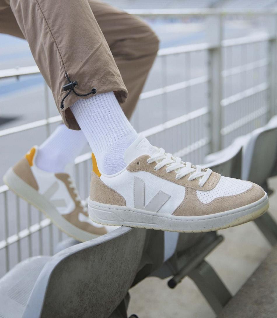 Veja V-10 Chromefree Läder Sahara Ouro Adults Outlet Vita | PSEER97469